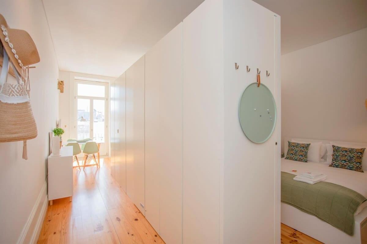Liiiving In Porto - Downtown Balcony Studio Экстерьер фото